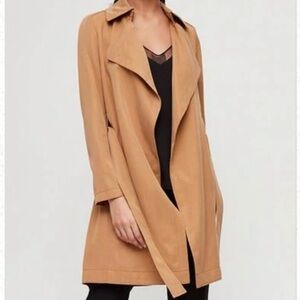 Aritzia Babaton Maximo Trench Coat in Camel